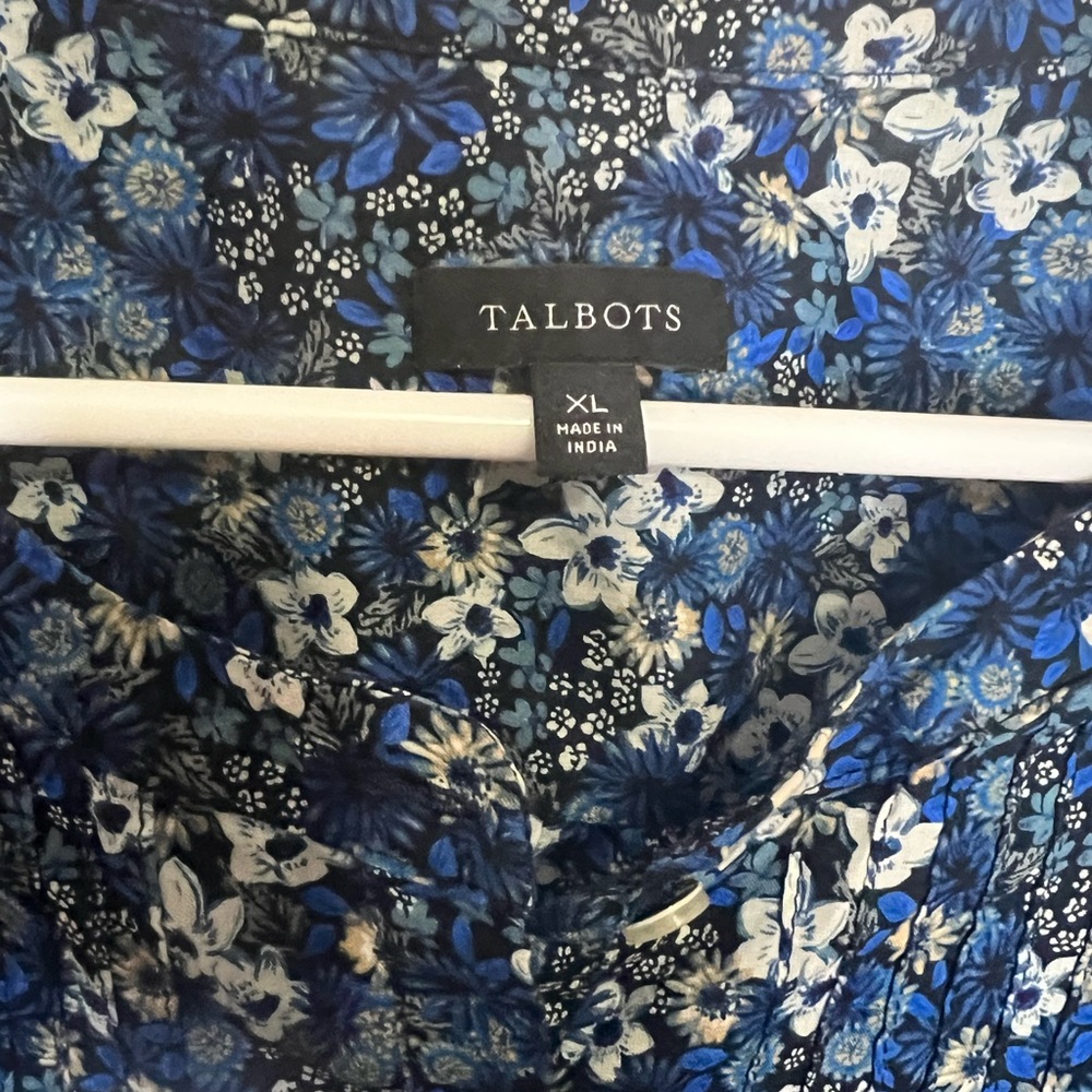 Talbots Button Down Top - Picture 3 of 3